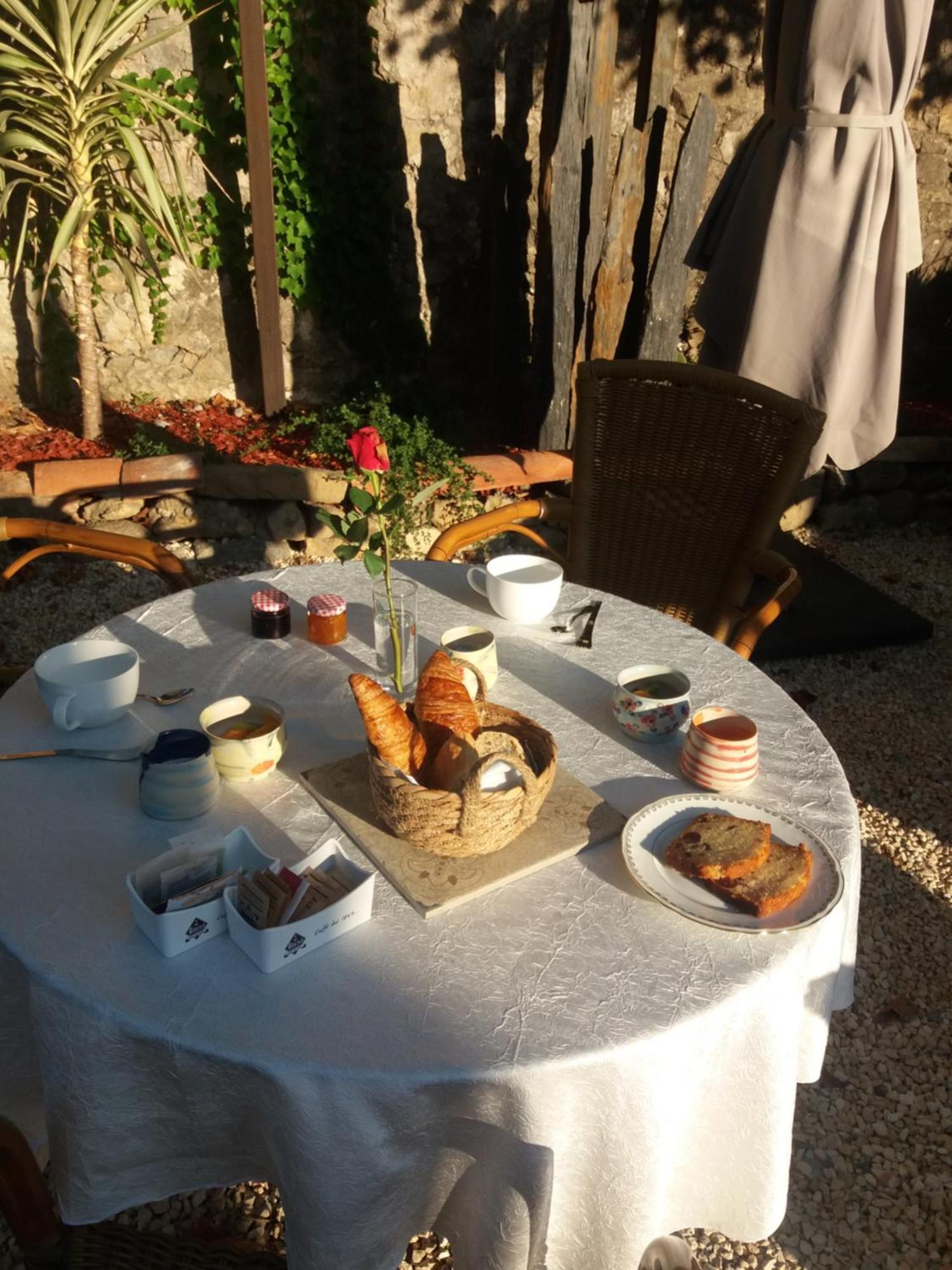 Mas Elena Bed & Breakfast Generargues Eksteriør bilde